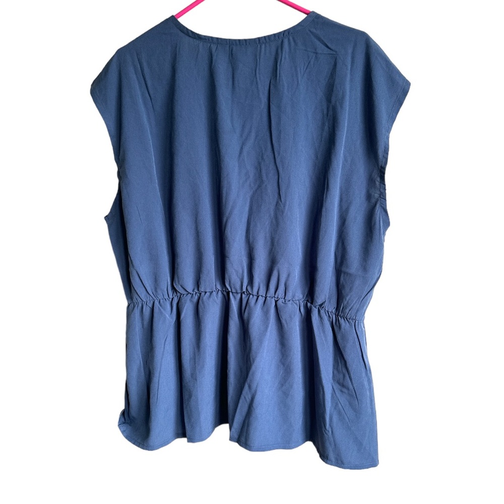 3 FOR $10 WEINFLUENCE Women’s 1X Blue Faux Wrap Sleeveless Blouse - Picture 3 of 5